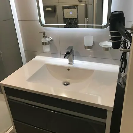 Maximilians Apartment *